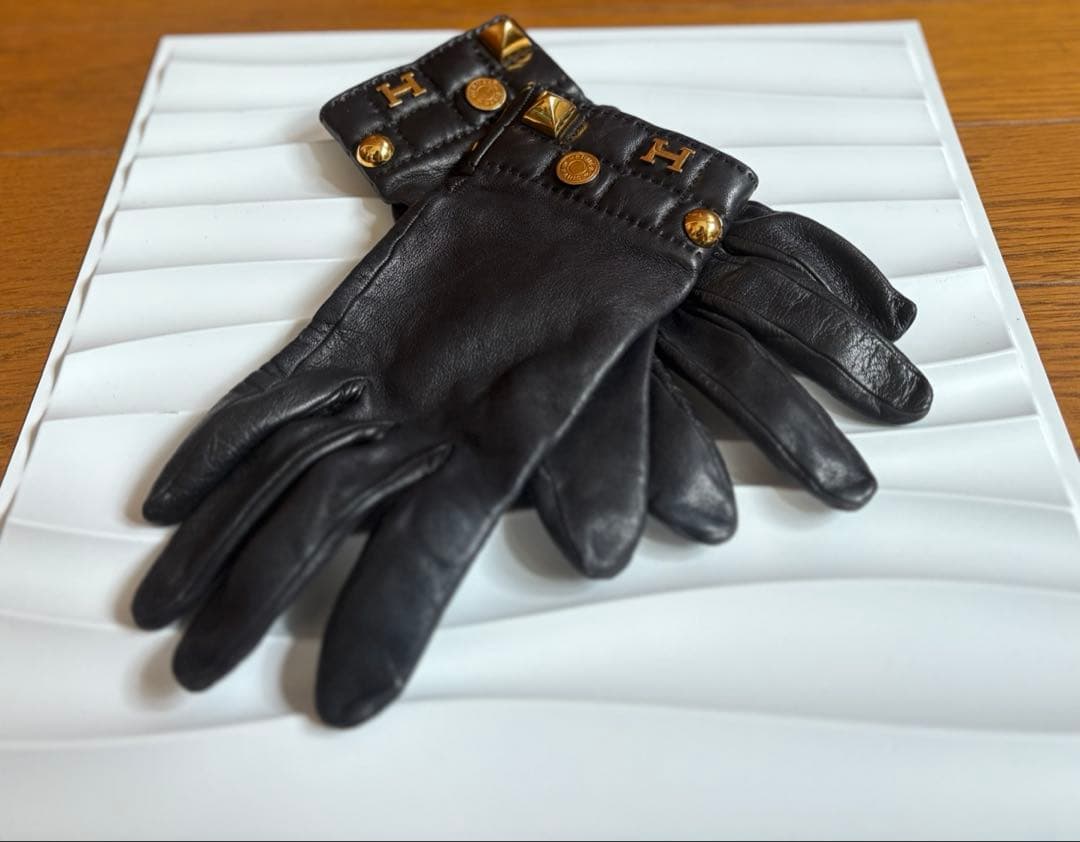 HERMES エルメス グローブ 手袋 ラムスキン レザー　革　メドール　黒 HERMES（エルメス） （美品）エルメス スタッズ 手袋 グローブ