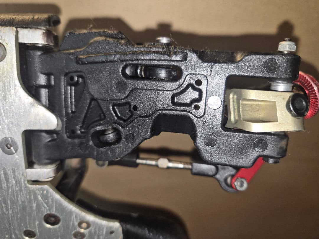 ひ*ん様 Kyosho INFERNO MP11 1/8 RCバギー(中古) - メルカリ