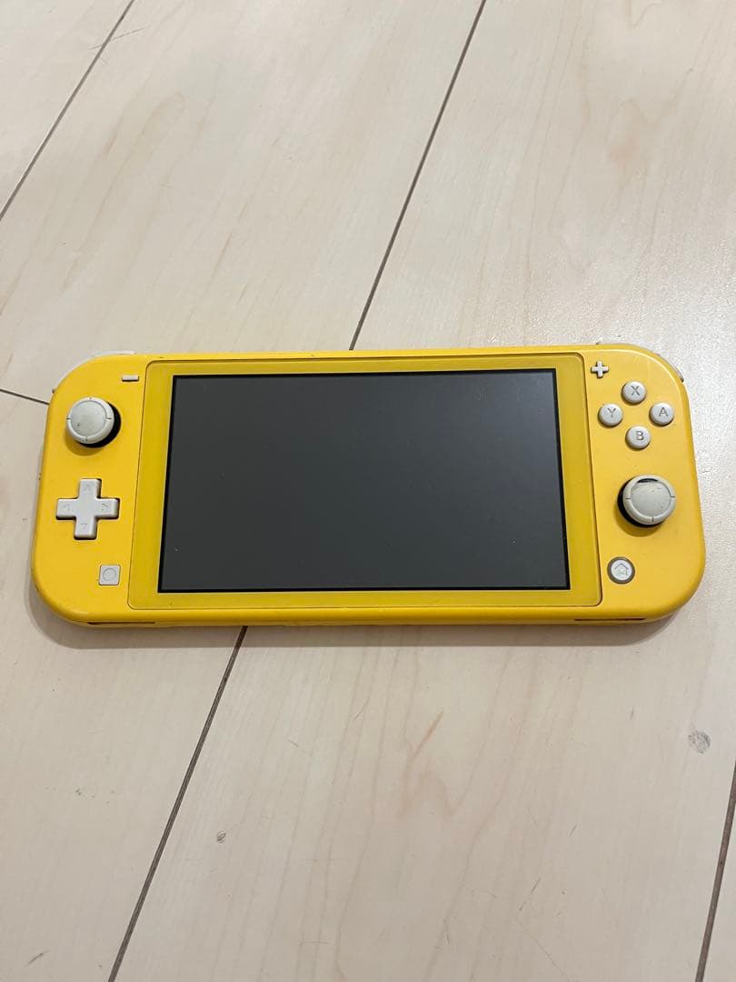 Nintendo Switch Lite イエロー　ジャンク Amazon.com: Nintendo Switch Lite Handheld Gaming Console - Yellow