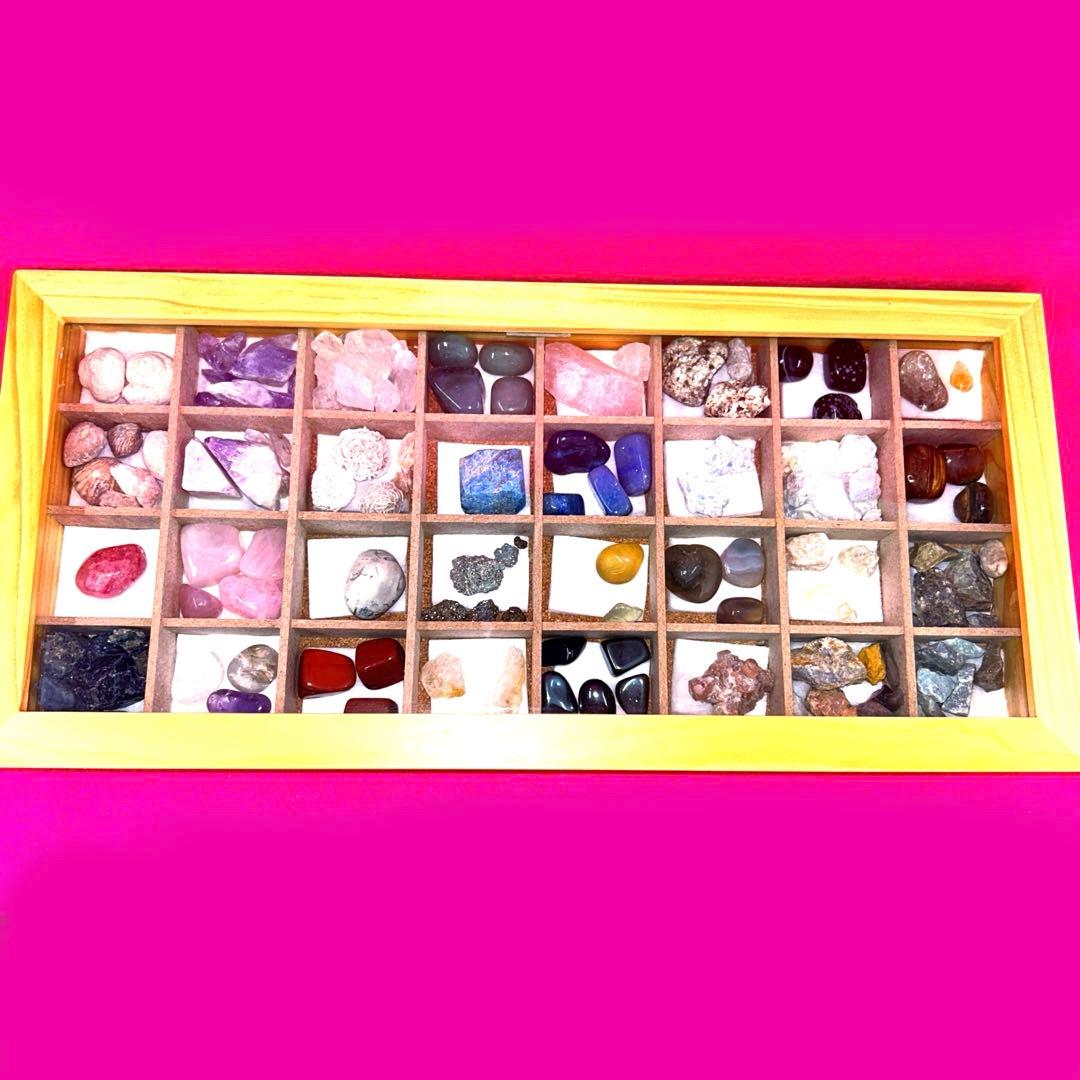 天然石　パワーストーン　化石　まとめ売り　ウッドボックス　貴石　ヒーリング　レア 邪気払い・浄化】高品質オリーブ色ペリドット原石ピアス＊1点物