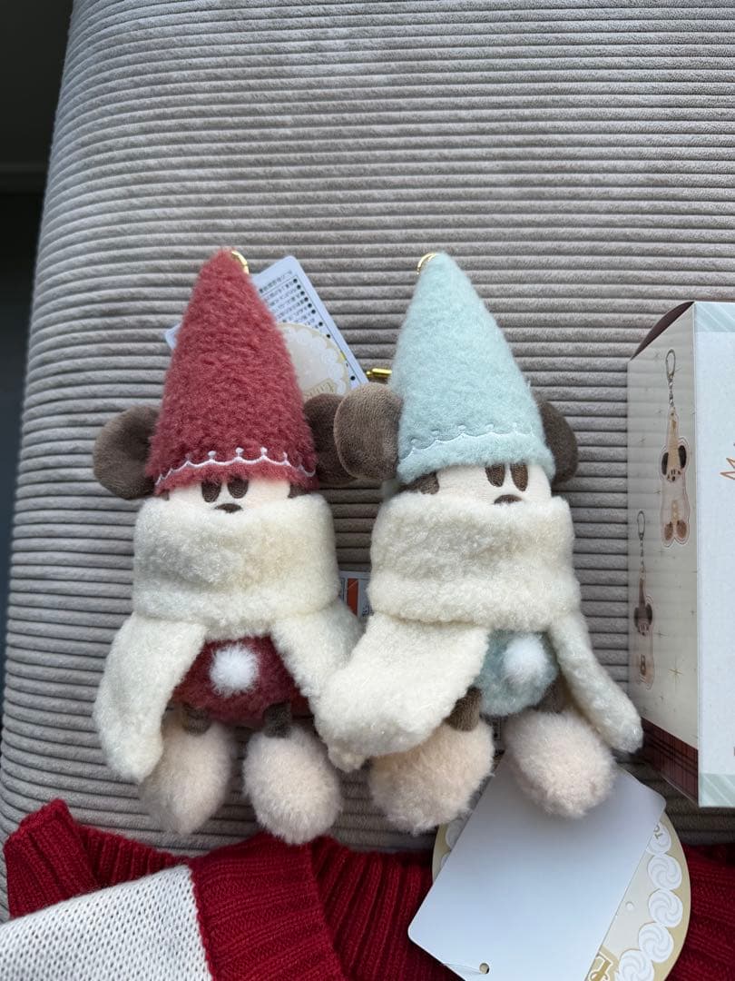 Disney ディズニー リルリンリン/ぬいぐるみバッチ青・赤/セーター/リング