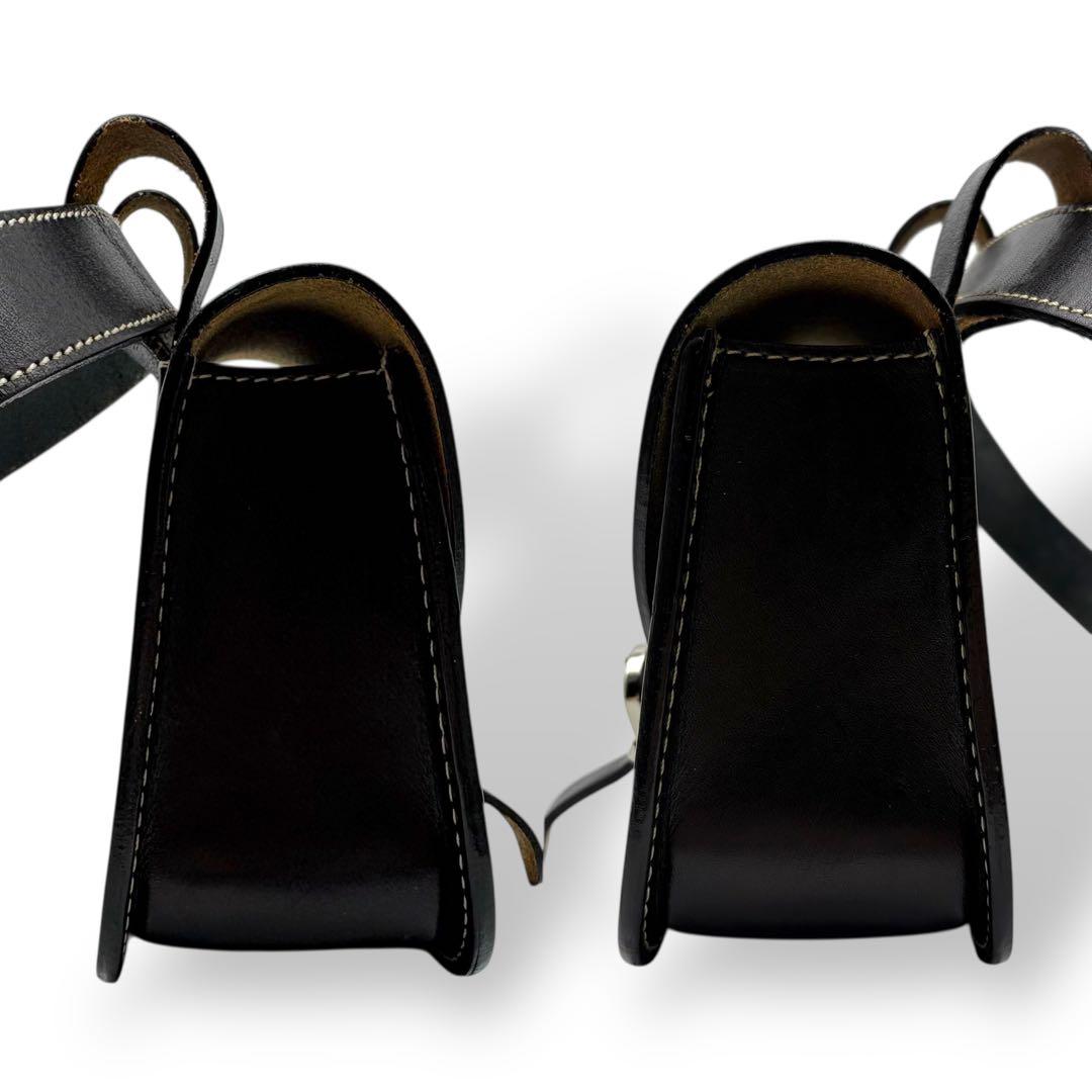 クレージュ ウエストポーチ ボディバッグ レザー 黒 ブラック 型押し