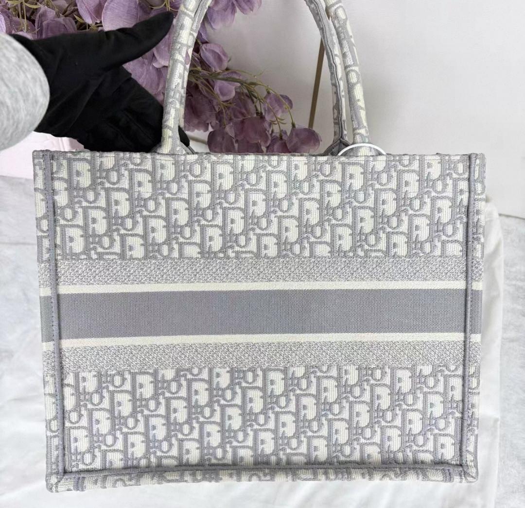 CHRISTIAN DIOR グレー トートバッグ - メルカリ