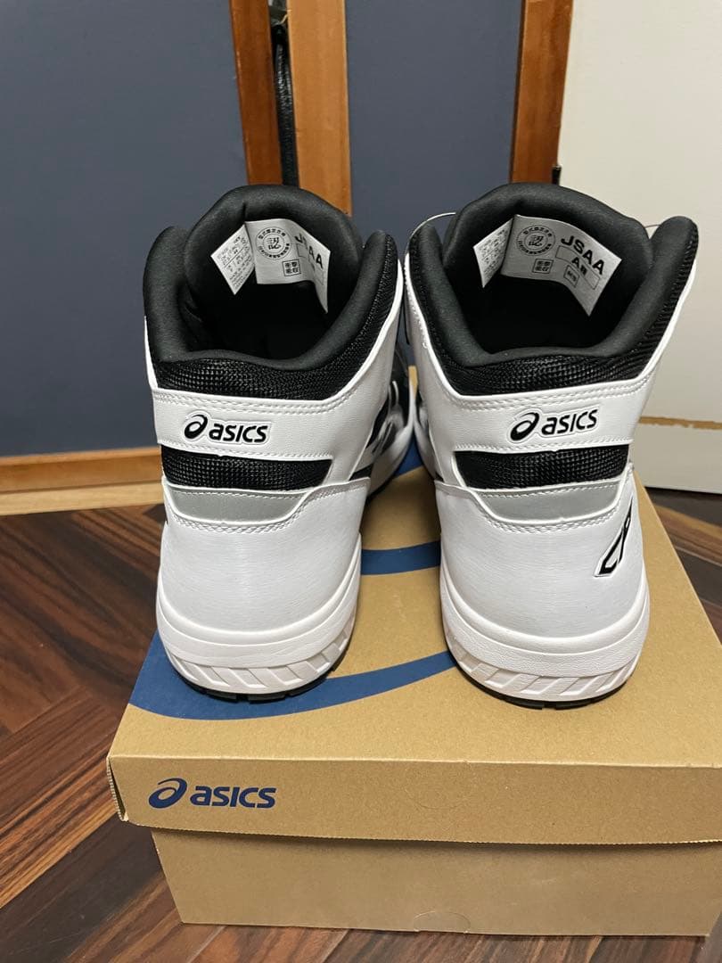 アシックス　安全靴　CP304BOA　ブラック×ホワイト　27.5cｍ　3E相当