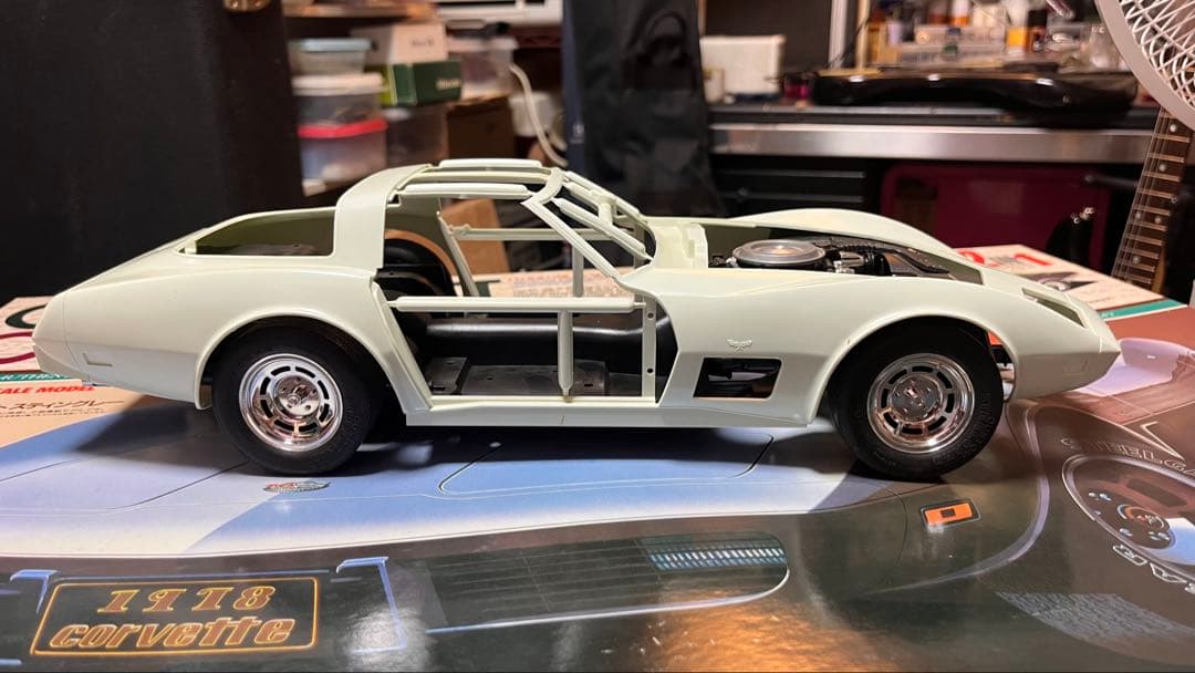 童友社1／12 シボレーコルベット・スティングレイ！残念ながら作りかけ