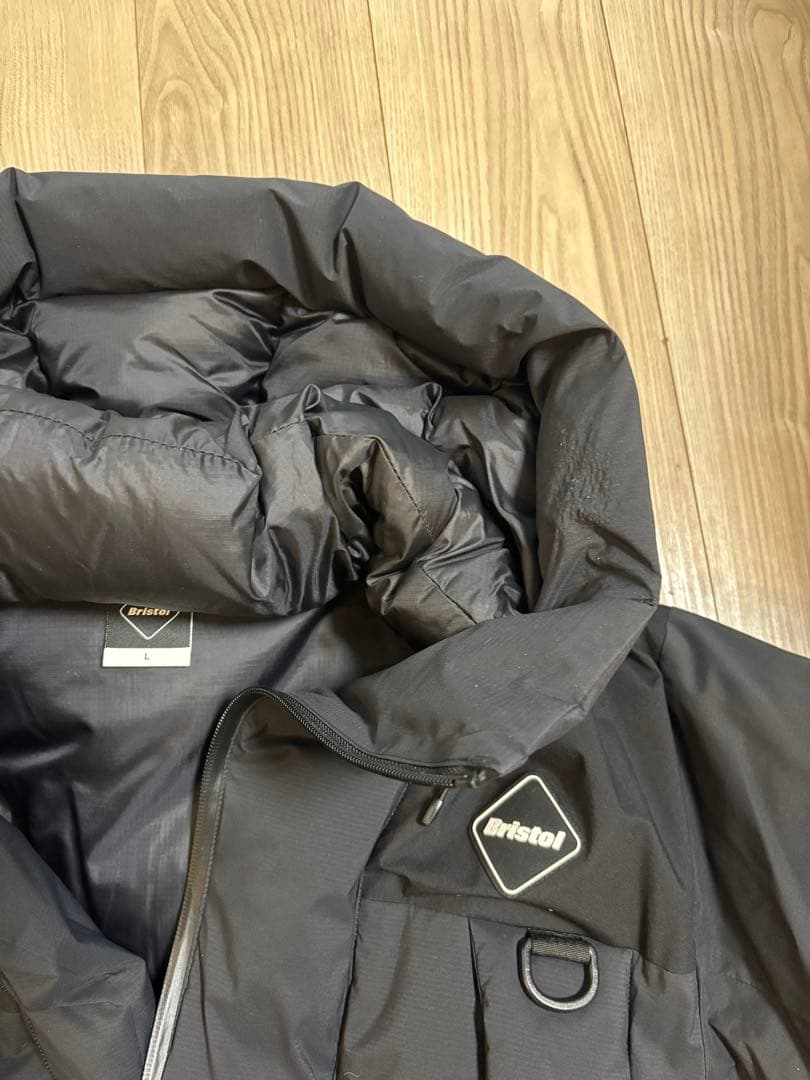 F.C.Real BristolDOWN BENCH PARKA ダウン