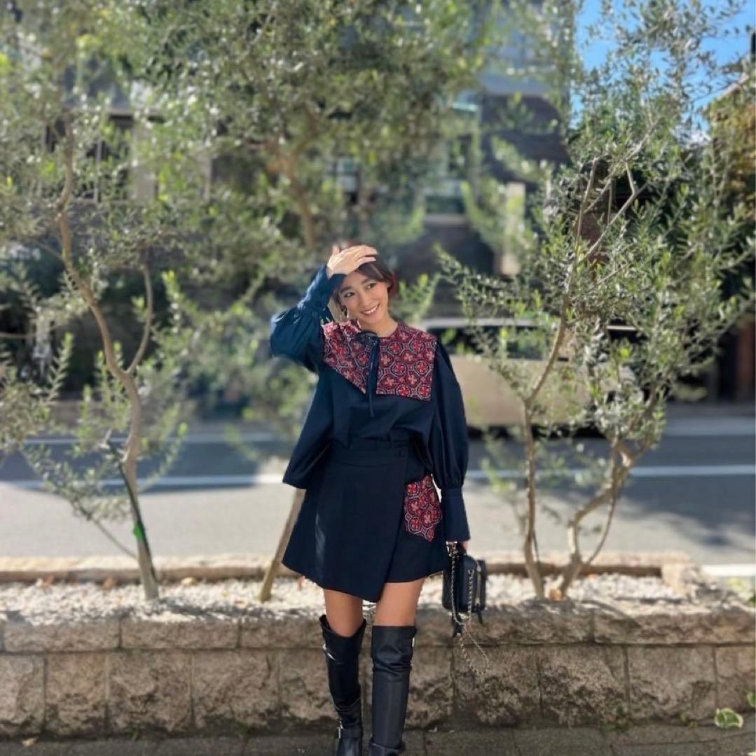 rosy monsterクローバーエンブロイダリーカラーブラウス セットアップ