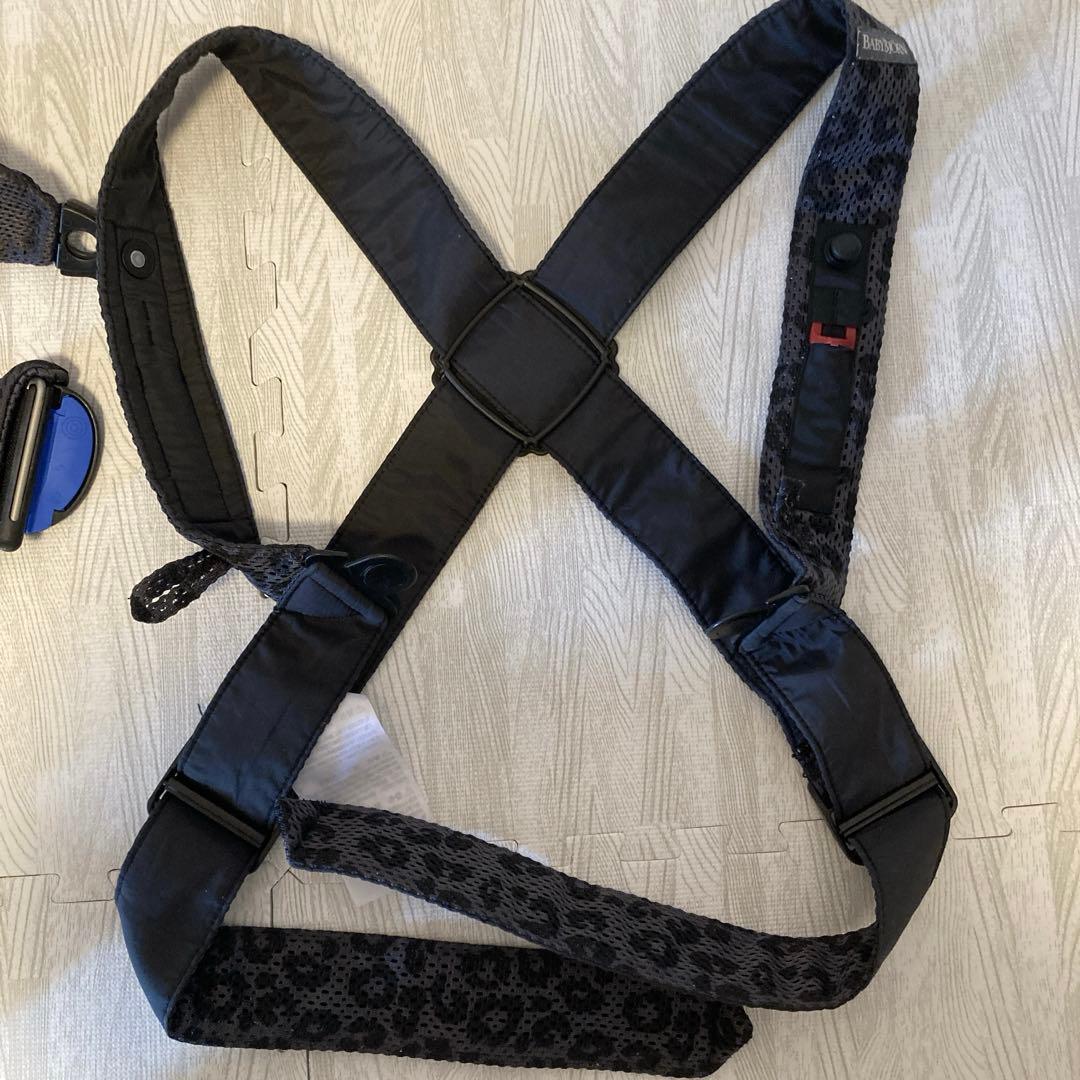 ベビービョルン 抱っこ紐 ベビーキャリアミニ エアーメッシュ ヒョウ柄