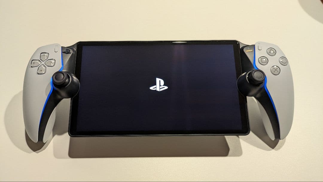 PlayStation Portal 本体 （保護ケース付） son-jsh1641-01.jpg