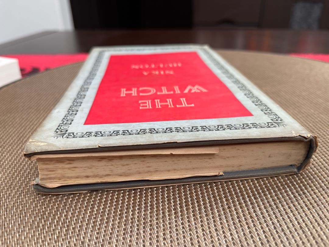 1960版 THE WITCH Nika Hulton