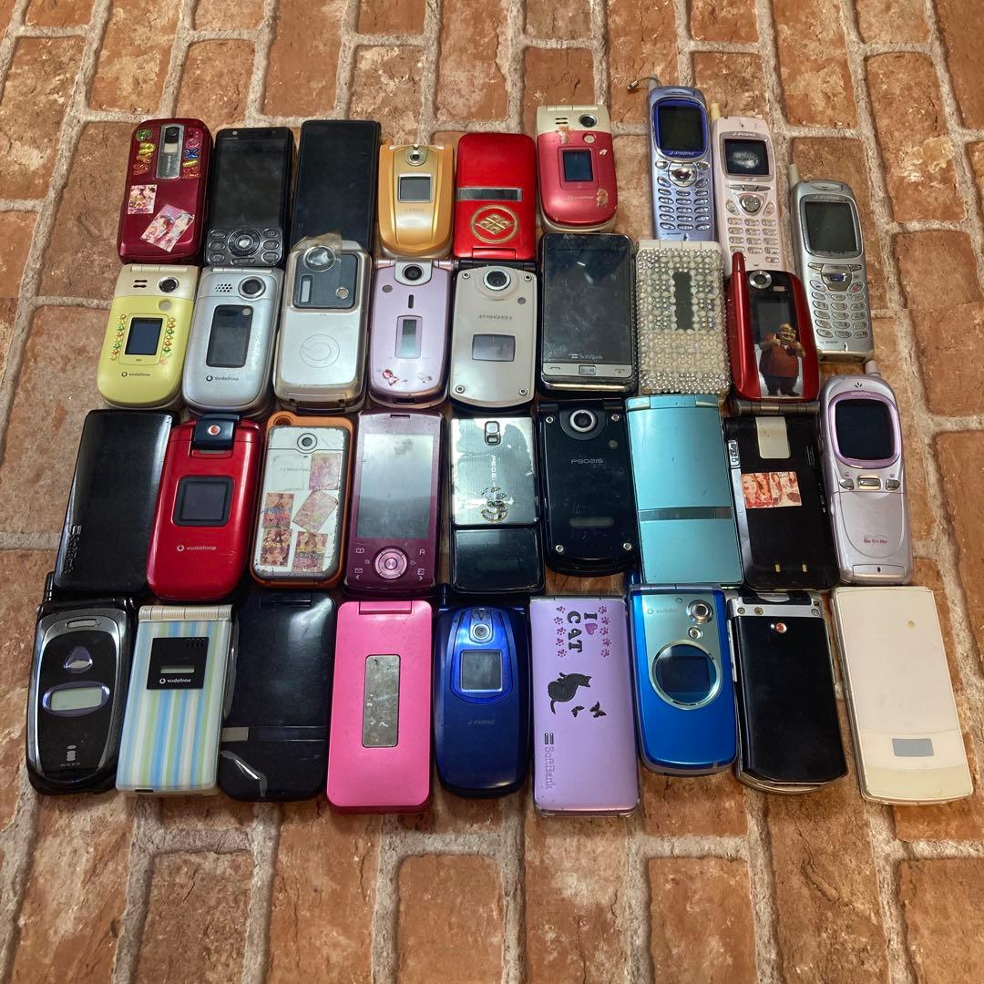 ガラケー 携帯電話 35台まとめ 動作未確認 ジャンク ガラケー 携帯電話 おまとめ 27台 動作未確認 ジャンク