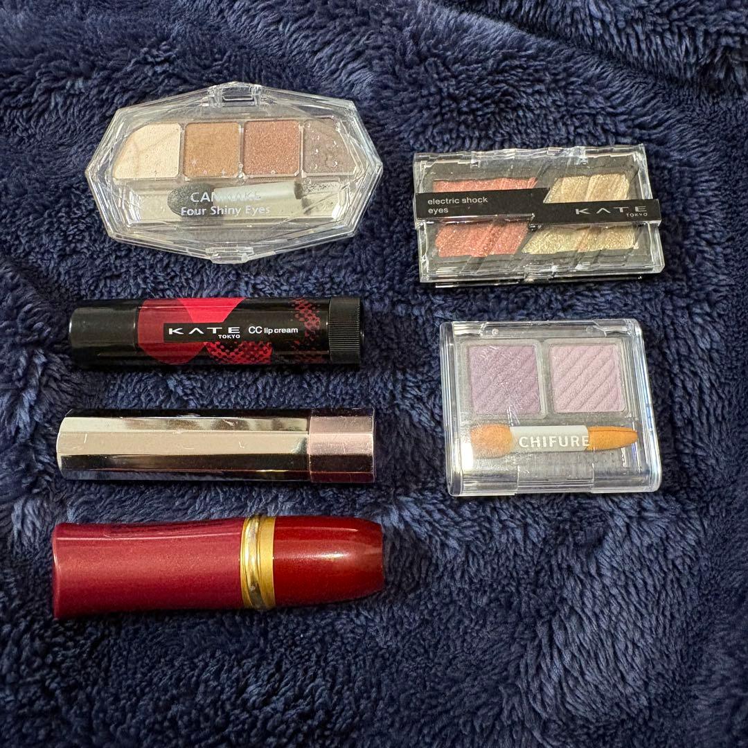 コスメ まとめ売り （アイシャドウ、リップ、口紅） - メルカリ