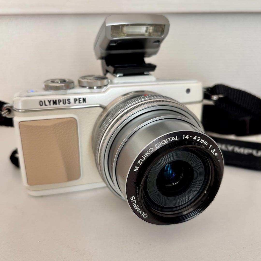OLYMPUS PEN Lite E-PL7 本体のみ（レンズ有り） オリンパス OLYMPUS PEN Lite E-PL7 14-42mm EZレンズキット [ホワイト