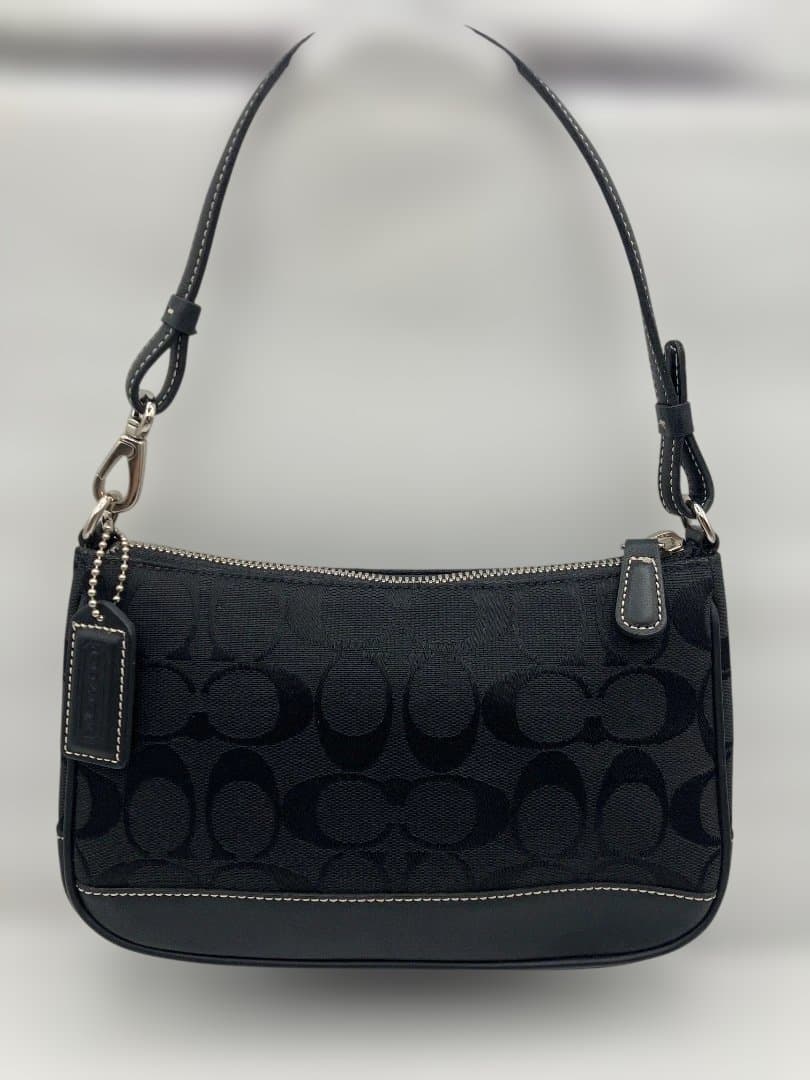 コーチ シグネチャー アクセサリーポーチ 6094 - メルカリ