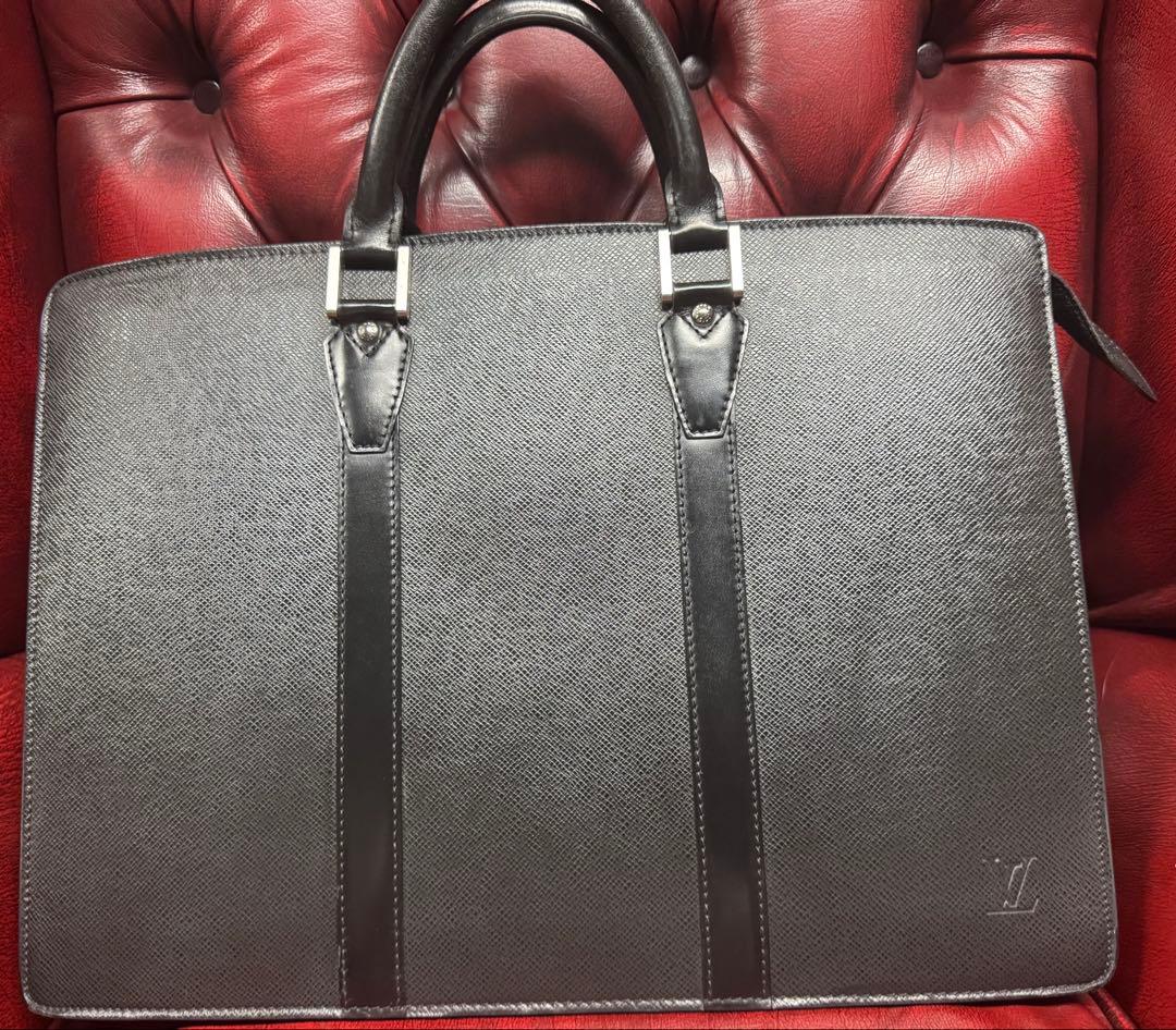 即決価格SALE！ルイビトン　タイガーブリーフケース黒 ルイ・ヴィトン(LOUIS VUITTON) タイガ(taiga) 中古 ビジネスバッグ