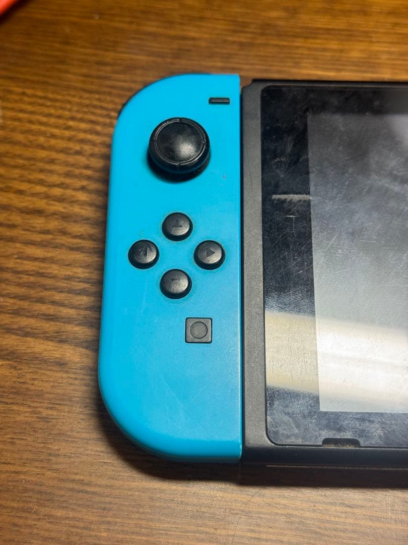 画面割れ ジャンクNintendo Switch 本体 青/赤 ジョイコン付き - メルカリ