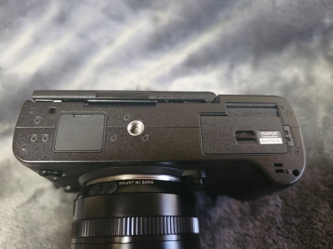 Fujifilm X-T2ボディ+XF18-55f2.8-4 訳あり