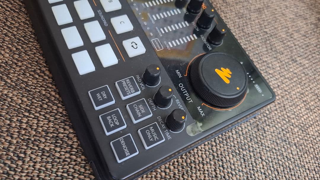 MAONO MODEL -AME2 インターフェース