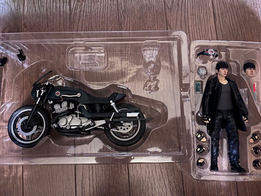 S.H.Figuarts 南光太郎　バトルホッパー　セット