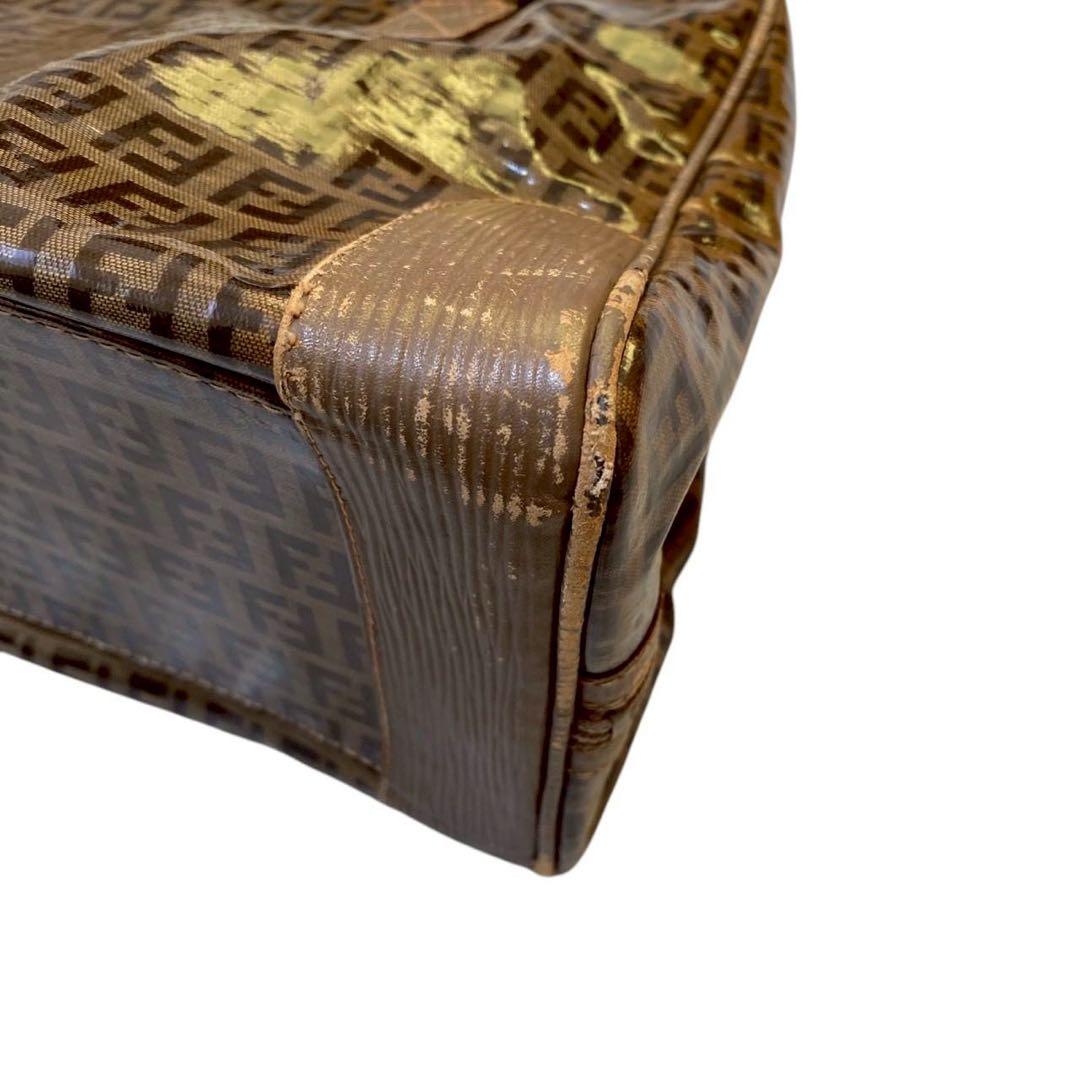 FENDI フェンディ ズッカ柄 エナメル ハンドバッグ - メルカリ