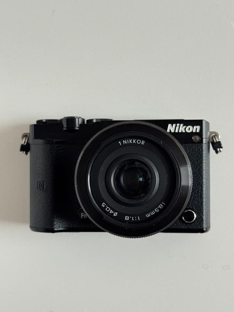 【美品】Nikon 1 J5 ブラック ダブルレンズキット《撮影数494回》