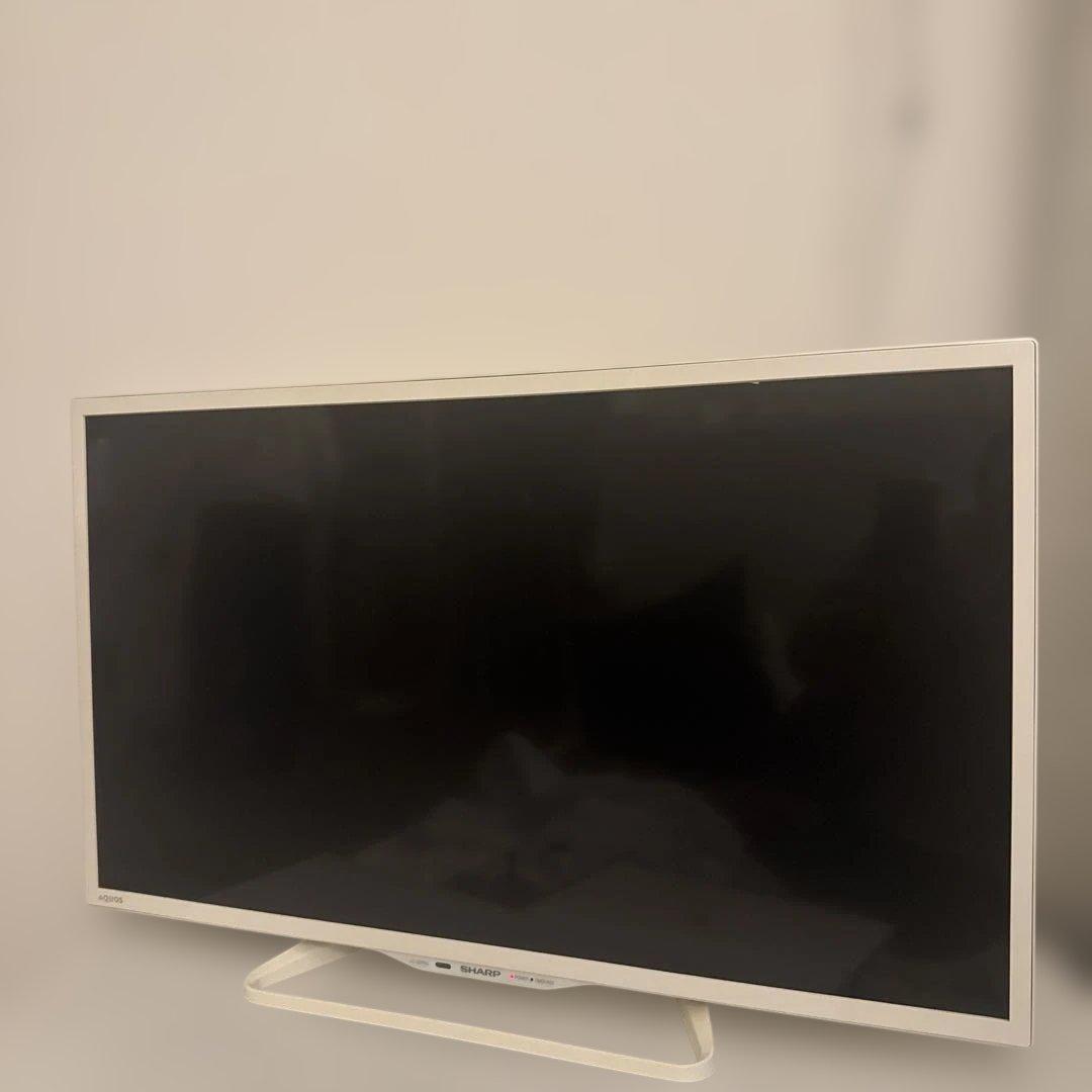 ホワイト 白 SHARP LC-32W25 32インチ液晶テレビ 2015年製 - メルカリ