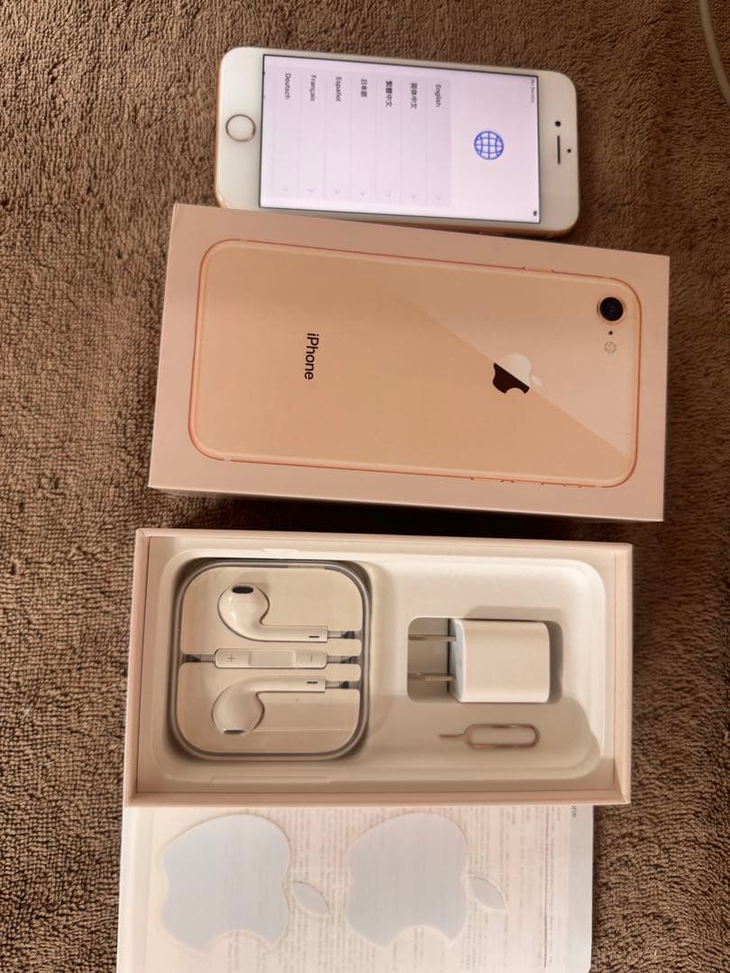 iPhone 8 ゴールド 64GB SIMフリー 付属品完備 - メルカリ