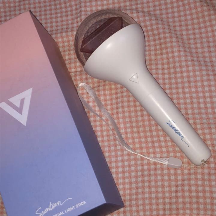 Seventeen セブチ　ペンライト　初代カラット棒　Ver1 SEVENTEEN ペンライト 初代 - メルカリ