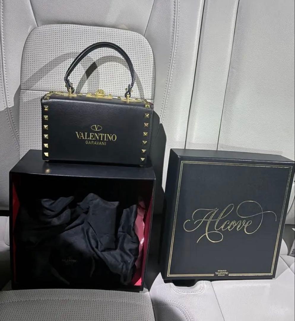 美品】ヴァレンティノ ロックスタッズ アルコーブ 2way ボックスバッグ