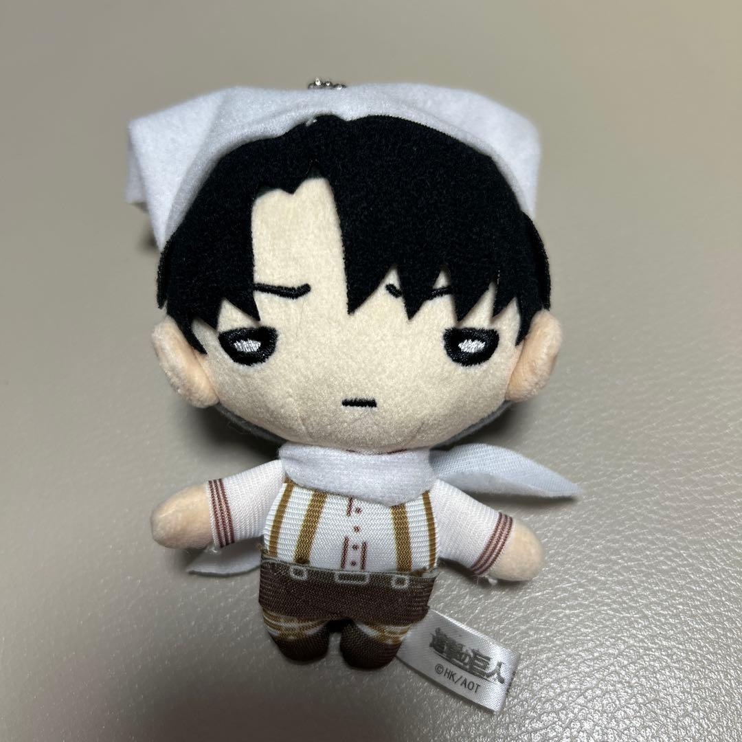 進撃の巨人 リヴァイ にとたん お掃除ver. ぬいぐるみ - メルカリ