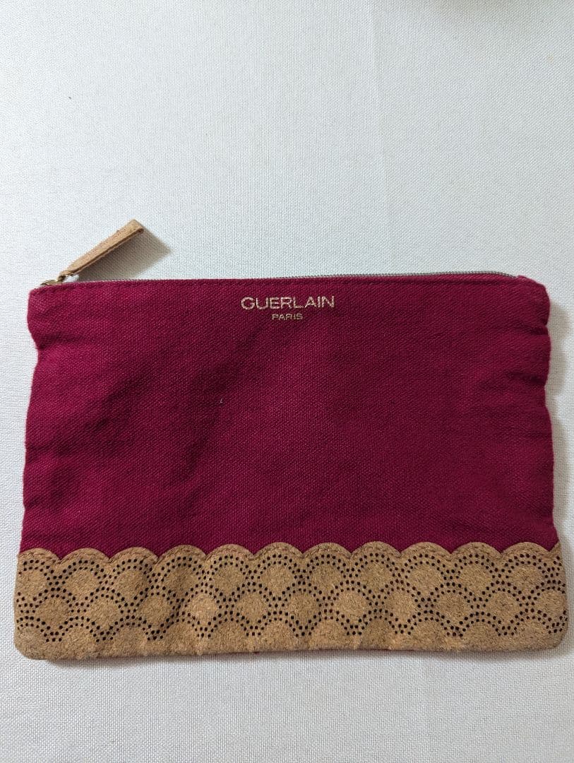 GUERLAIN ワインレッド ポーチ - メルカリ