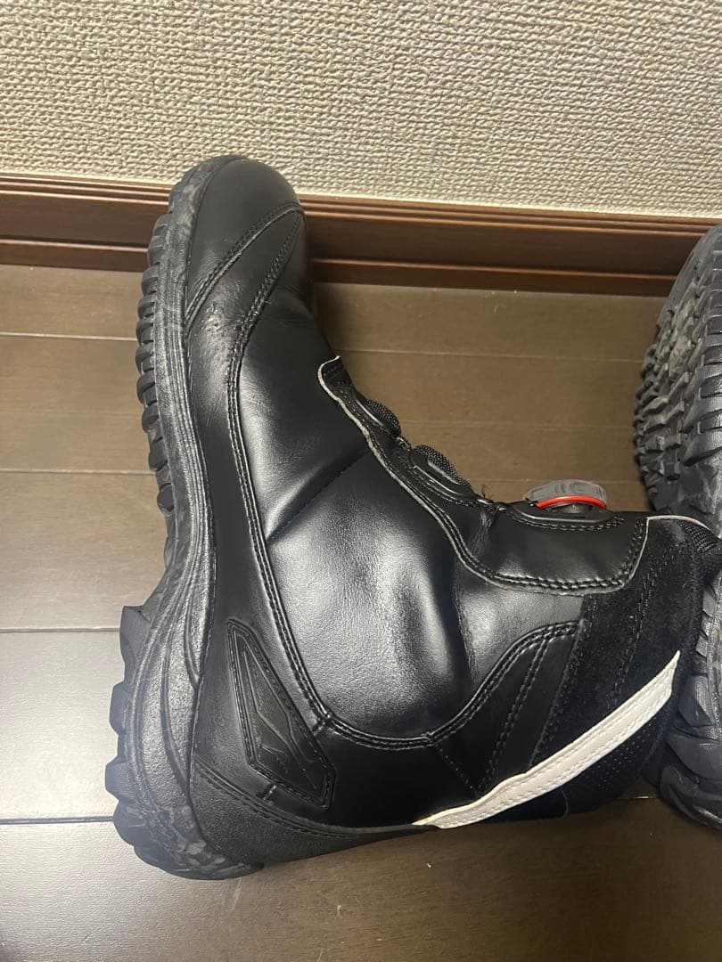 クシタニ　KUSHITANI BOAダイヤル式シューズ、アドーネ　25.5cm