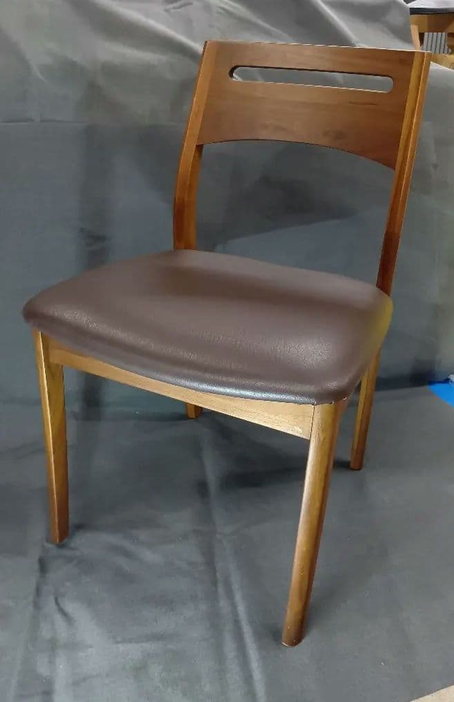 [けんけん]飛騨シラカワ ダイニングチェアS-BW138ウォールナット ① シラカワ ダイニングチェア 飛騨家具 ハイバックアーム付きチェア