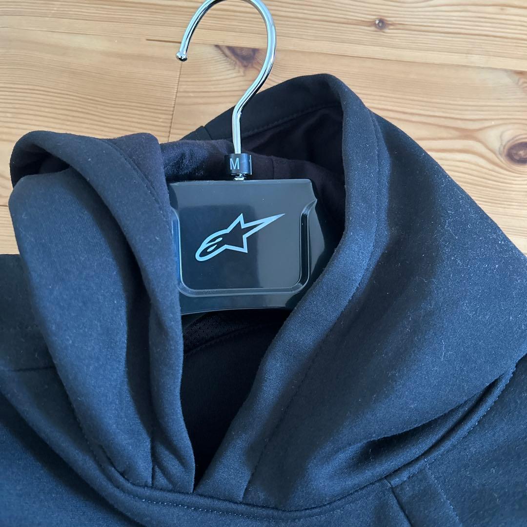 アルパインスターズ パーカー プロテクター入ってるので安心です