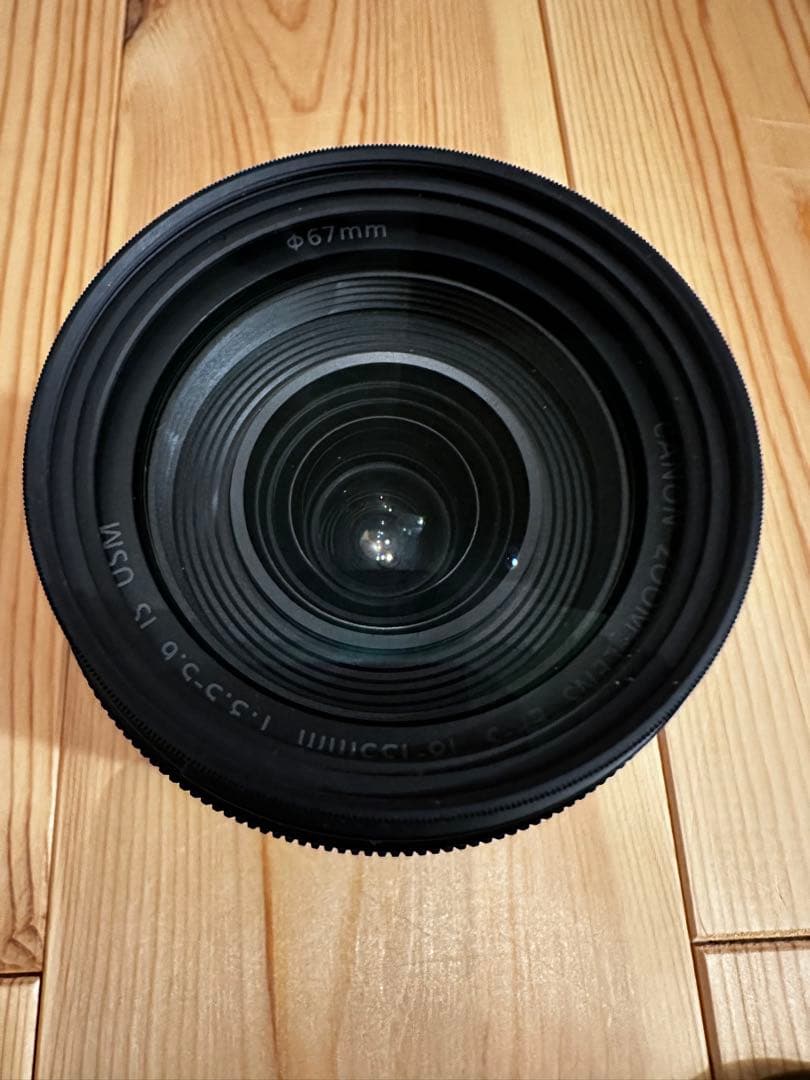 Canon EF-S 18-135mmF3.5-5.6 IS USMズームレンズ