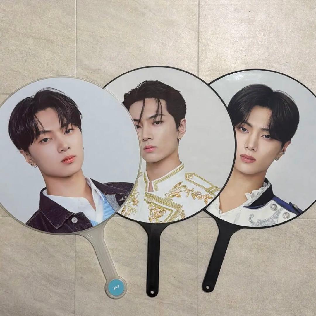 ENHYPEN ジェイ うちわ 3種 セット - メルカリ