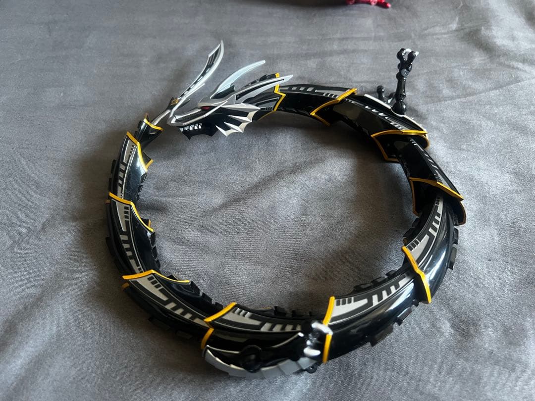 S.H.Figuarts 真骨彫製法 仮面ライダー龍騎 龍牙 ドラグレッダー