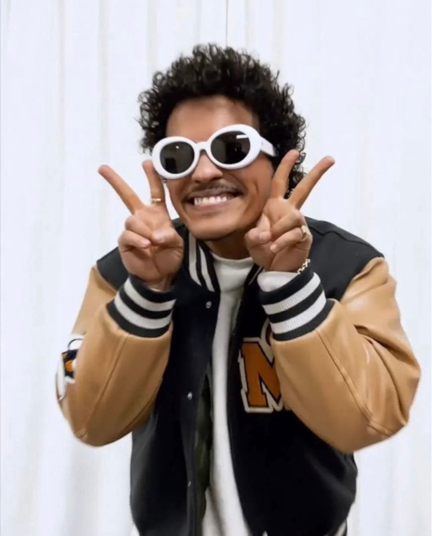 BRUNO MARS x HELLO KITTY VARSITY JACKET - メルカリ