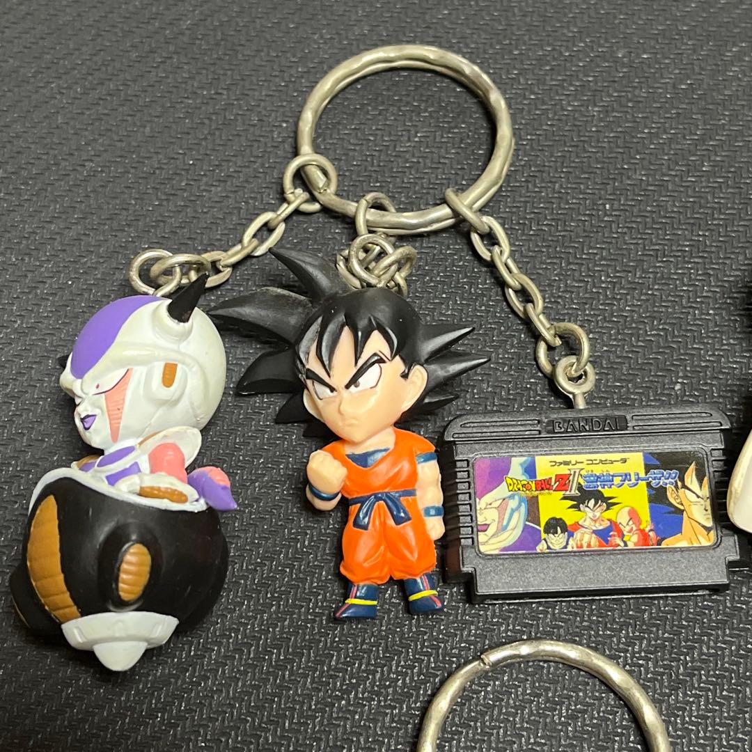ドラゴンボール カセット型 フィギュア 付き トリプルキーホルダー 全5