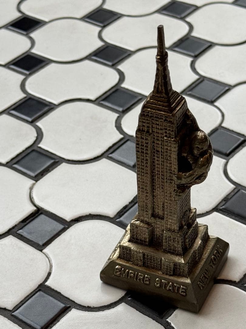 アンティーク雑貨 Empire State Building with King Kong Amazon.com: ZIZO New York City Holidays Prefect Gift Souvenir
