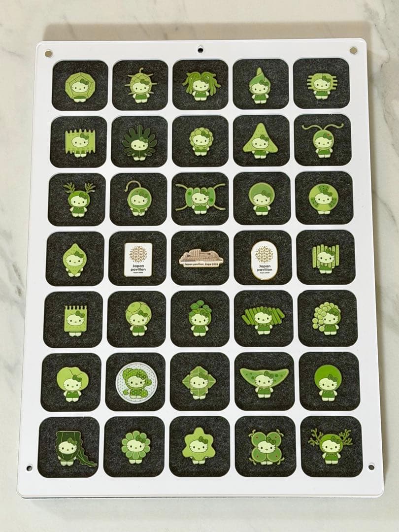 大阪 万博 藻 キティ ピンバッジ 全32種 コンプリート&日本館