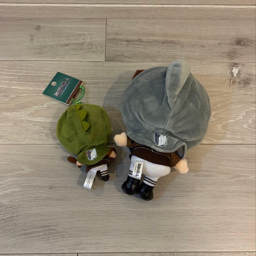 USJ進撃の巨人 エレン リヴァイ マスコットキーホルダー - メルカリ