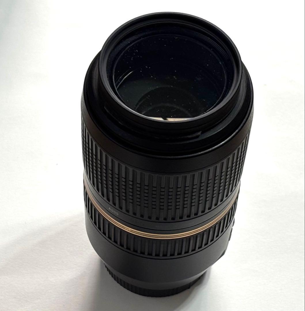 望遠レンズ　TAMRON SP 70-300mm f/4-5.6