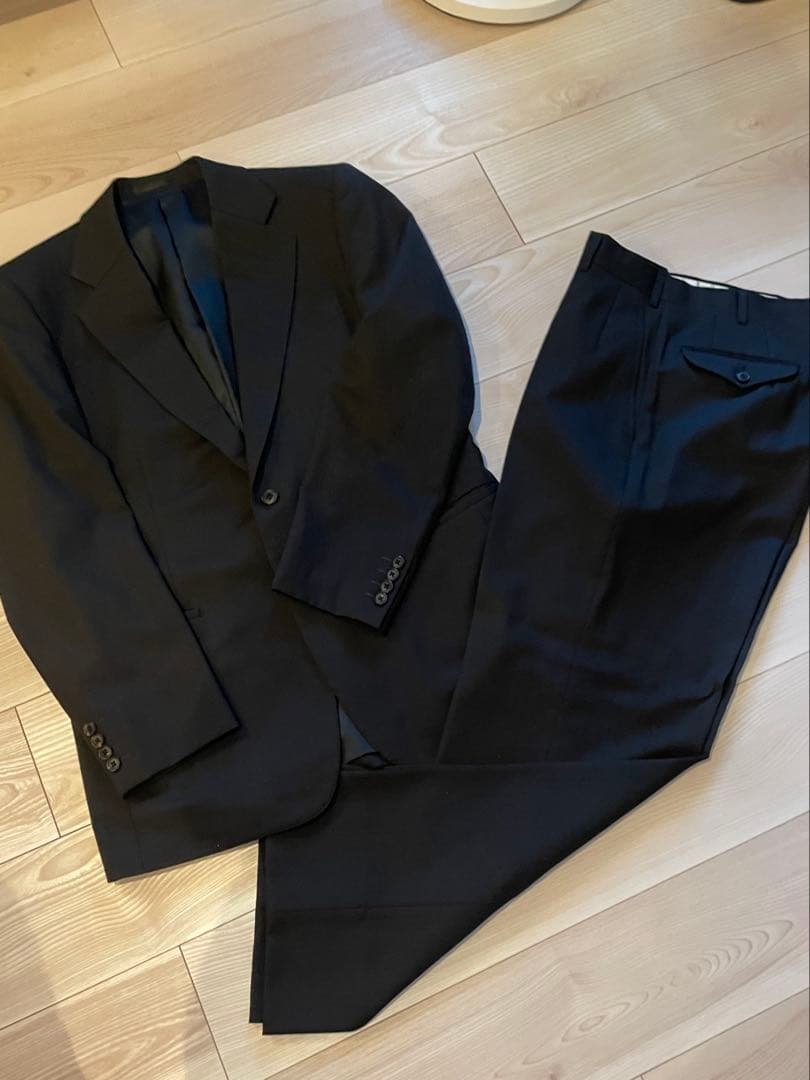 週末お値下げ　美品　冬物BURBERRY スーツセットアップ Burberry バーバリー スーツ セットアップ ネイビー ストライプ 冬物