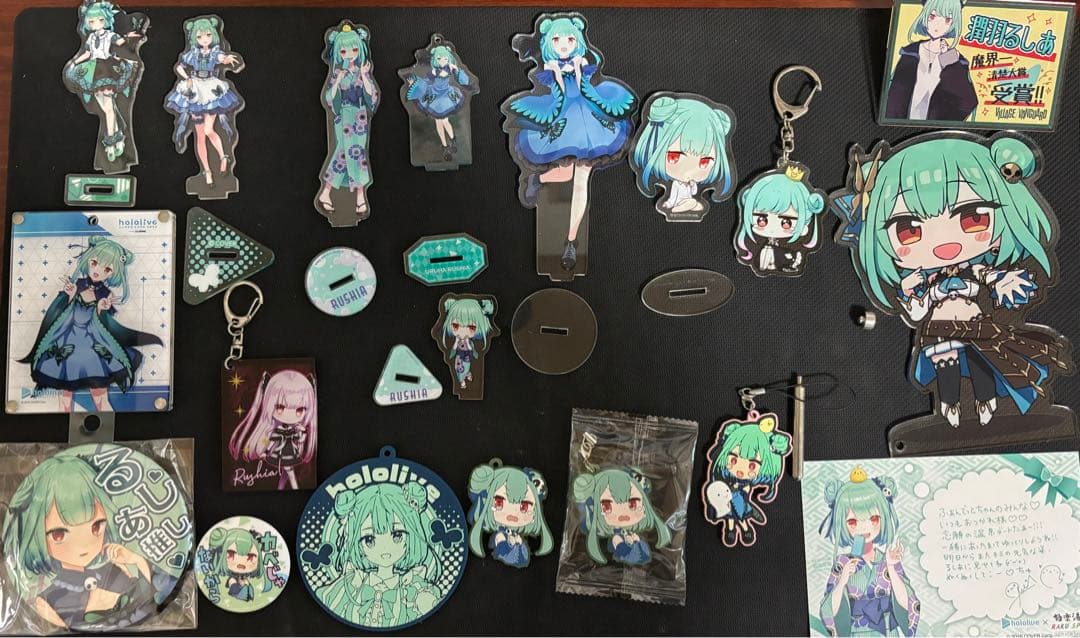 潤羽るしあ アクリルスタンド 缶バッジなどまとめ売り - メルカリ
