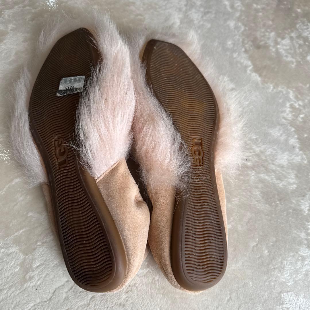 sanpei 様専用UGG アグ】ジニー フラッフ フラットシューズファー☆
