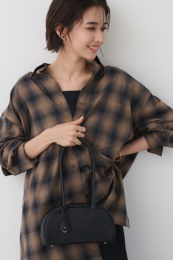 未使用】LOVSTTOKYOAppleHalf-MoonBostonBag - メルカリ