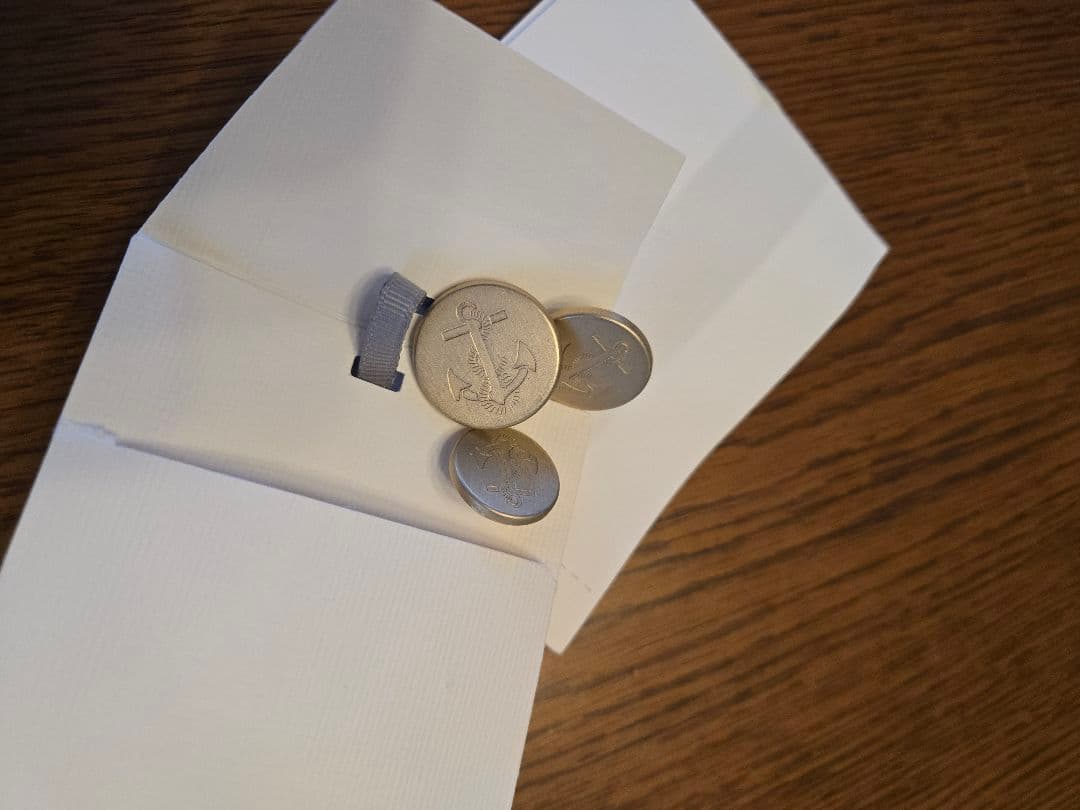 美品 お値下げしました！白タグ 手縫いラベル付きMaxMara ショート