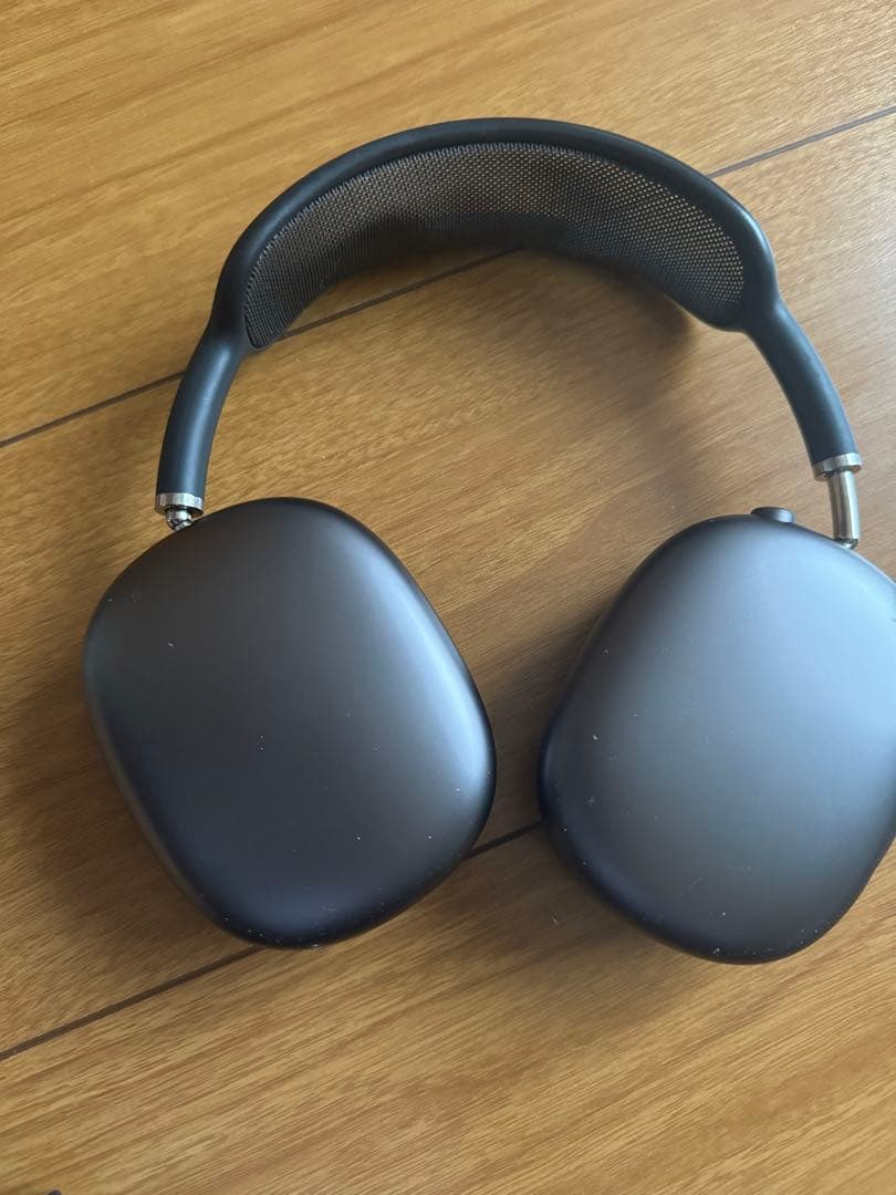 AirPods max スペースグレー qlixケース付き - メルカリ