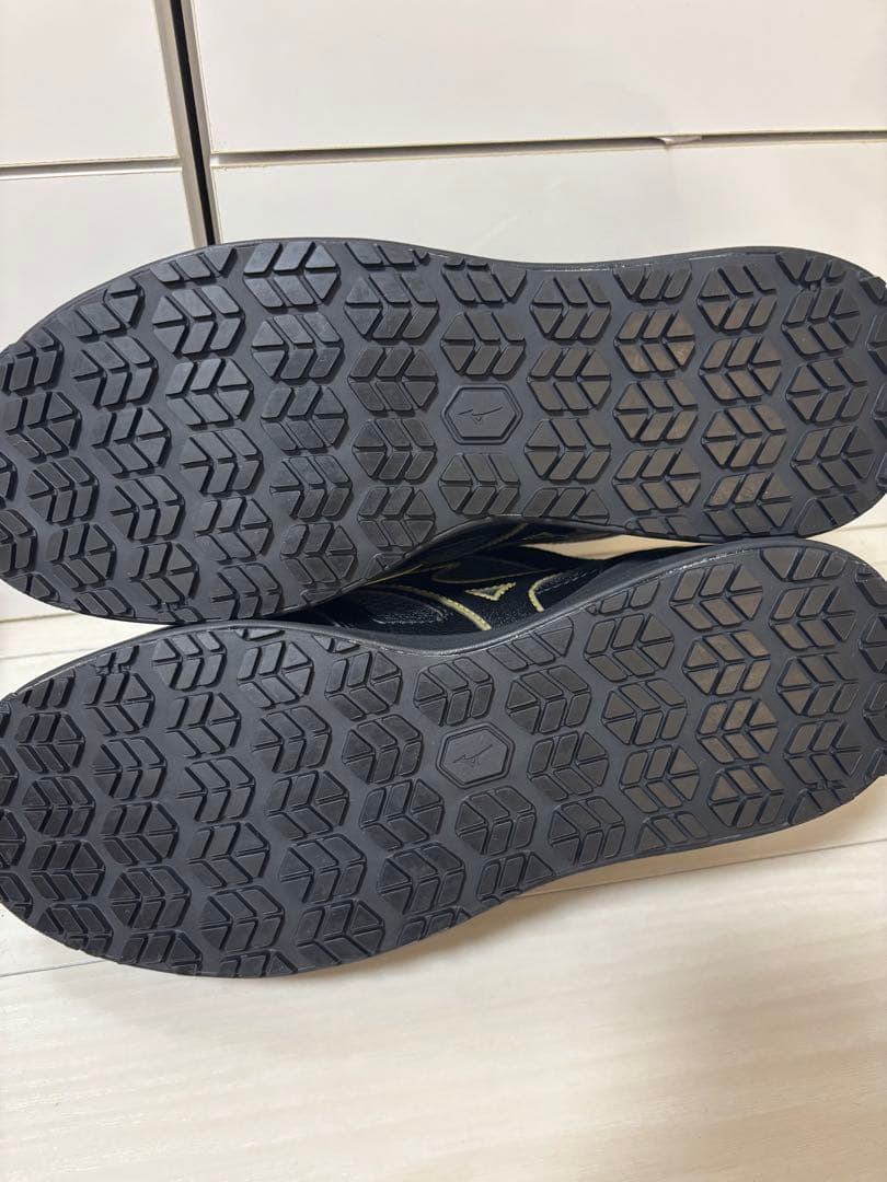 ミズノ 安全靴 オールマイティー 22L WIDE 27.5cm 黒x金